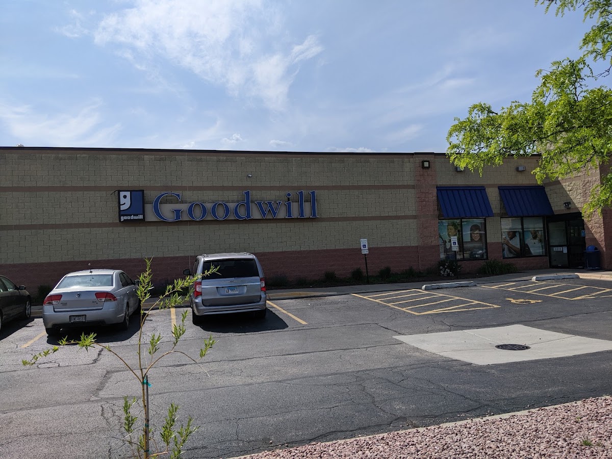Goodwill Store & Donation Center in South Elgin