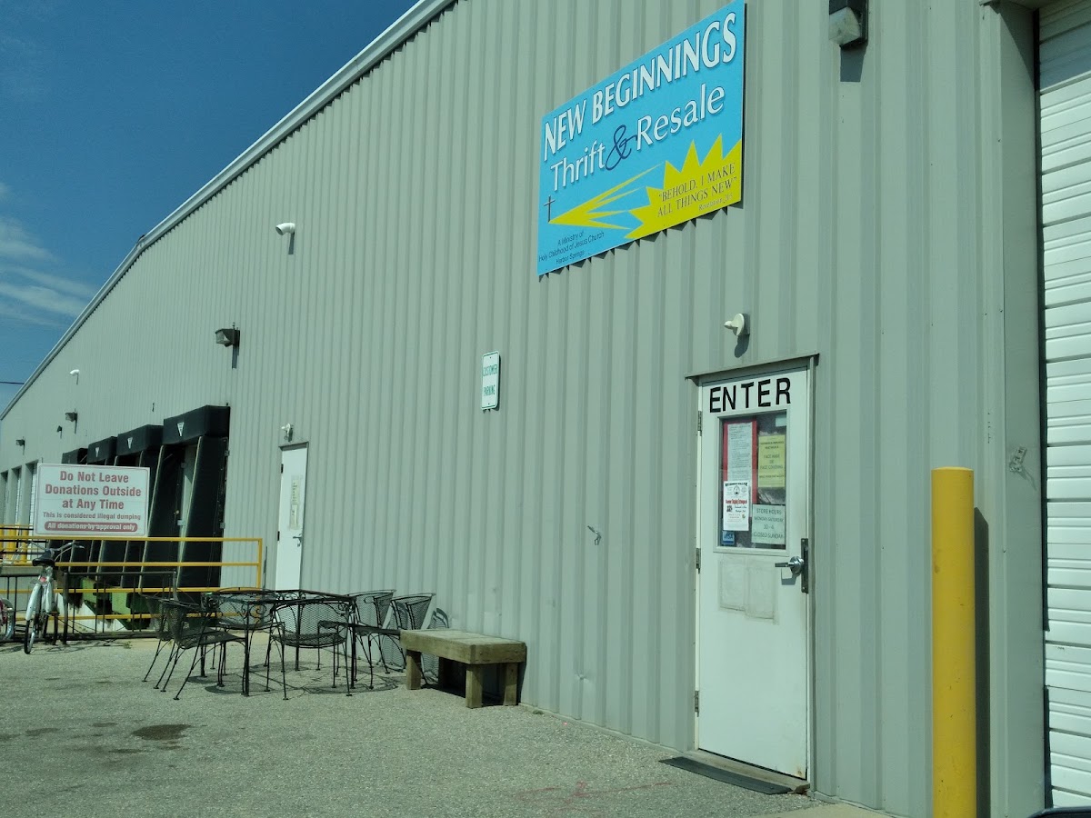 New Beginnings Thrift Shop in Harbor Springs